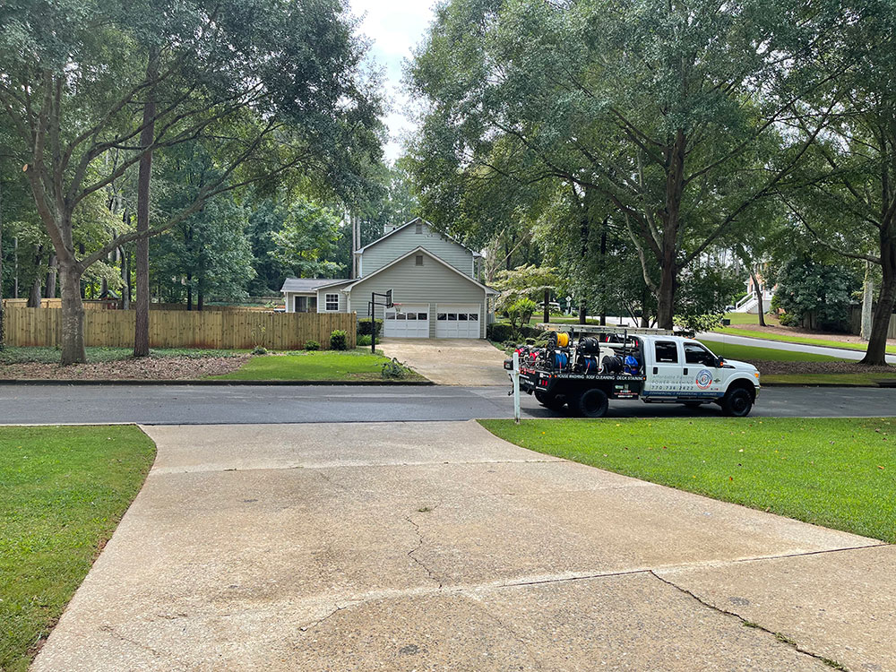 Driveway cleaning on haverhill trail in lawrenceville ga