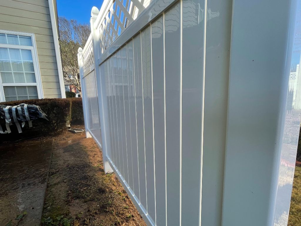 Fence Cleaning in Suwanee, GA