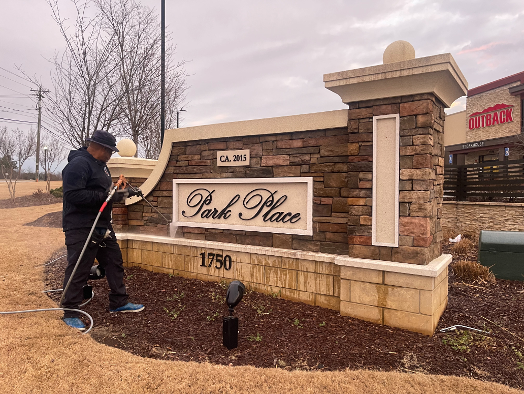 Commercial Pressure Washing in Snellville, GA