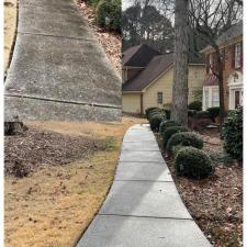 Driveway-and-Sidewalk-Cleaning-in-Snellville-Ga 2