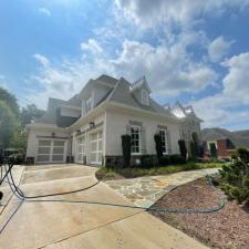 House-Washing-and-Driveway-Cleaning-Sugarloaf-Country-Club-Duluth-GA 1
