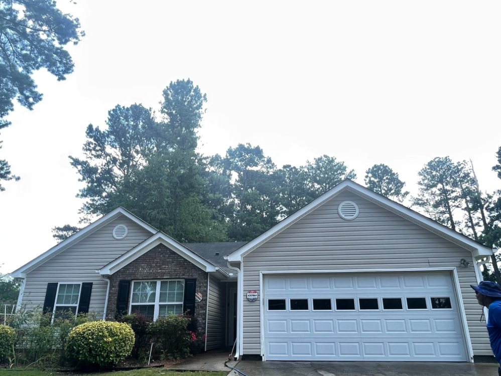 Pressure Washing and House Washing in Snellville, GA
