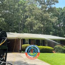 Roof Cleaning In Ellenwood, GA 1