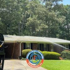 Roof Cleaning In Ellenwood, GA 0
